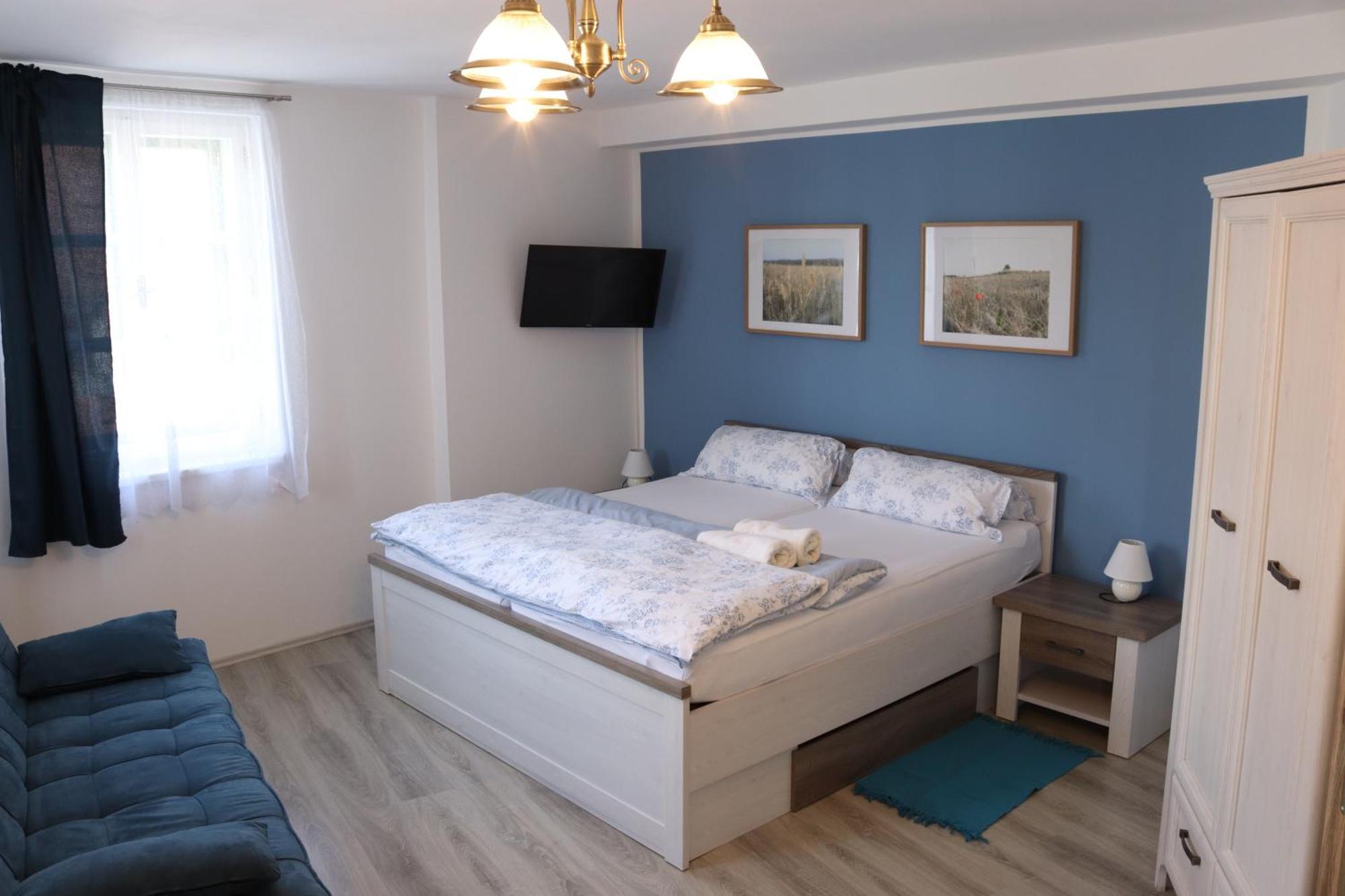 Penzion-Apartman Soucek Йндрихув Храдец Екстериор снимка