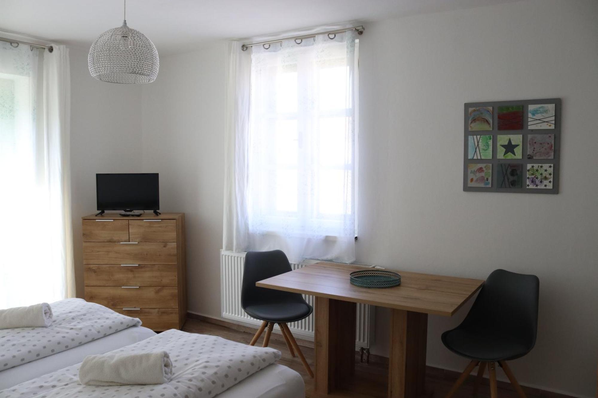 Penzion-Apartman Soucek Йндрихув Храдец Екстериор снимка